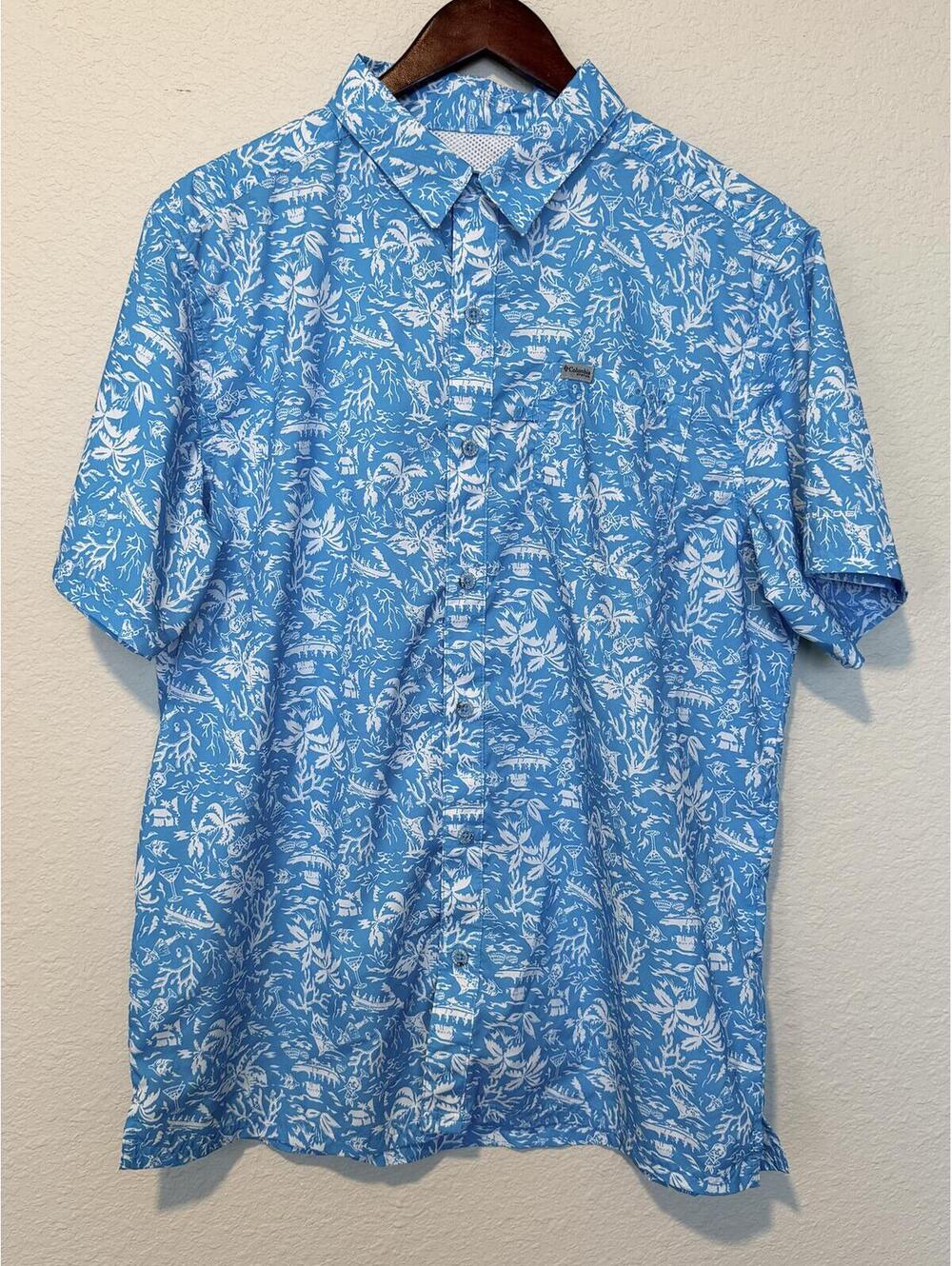Columbia PFG Men’s Medium Blue Tropical Fishing Shirt